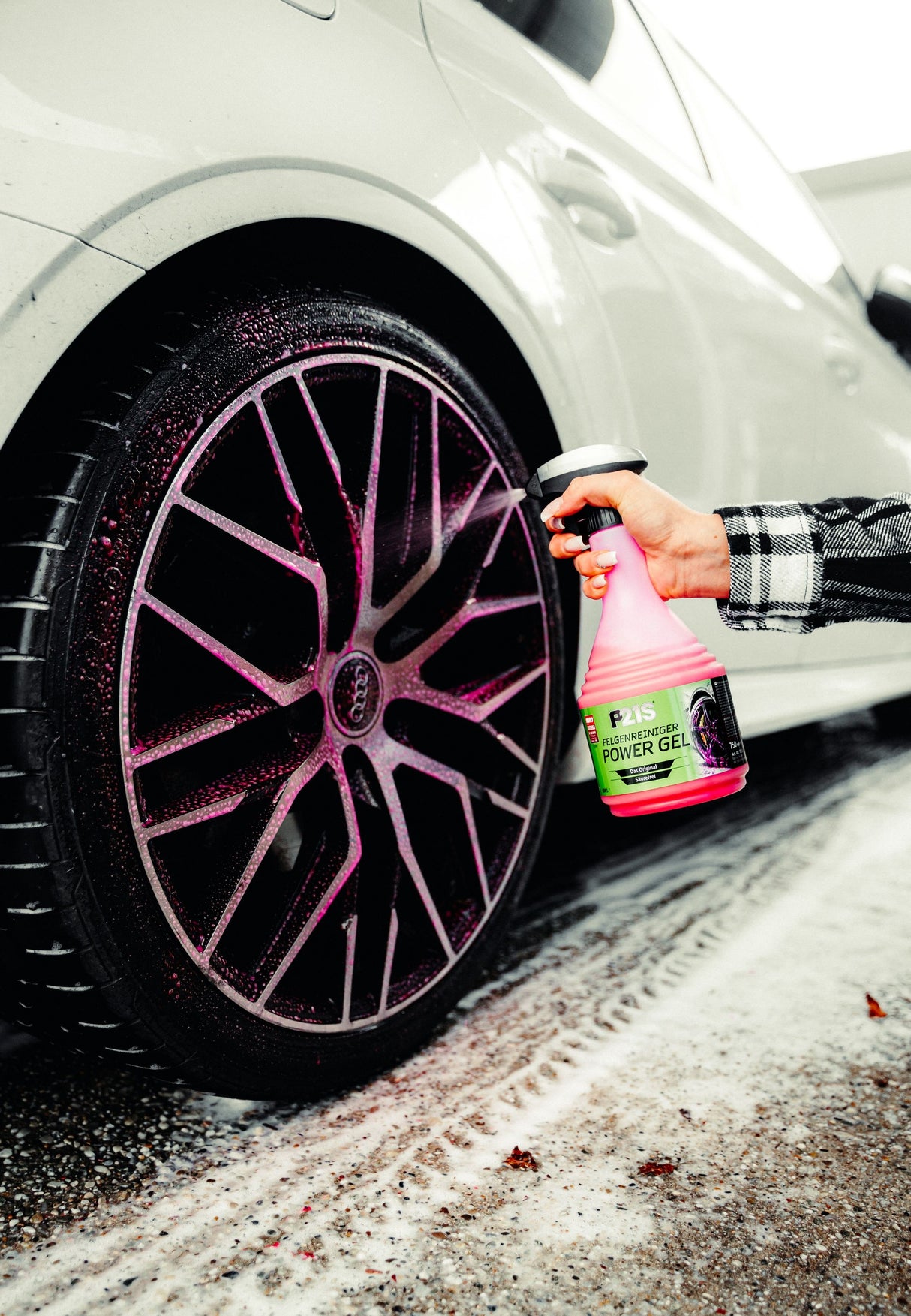 Detailing1 Dr. Wack P21S POWER GEL Felgenreiniger — in der Anwendung