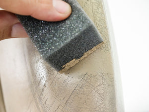 Detailing1 COLOURLOCK Leather Fresh Set XS — reavivar con la esponja el color de un cuero claro agrietado